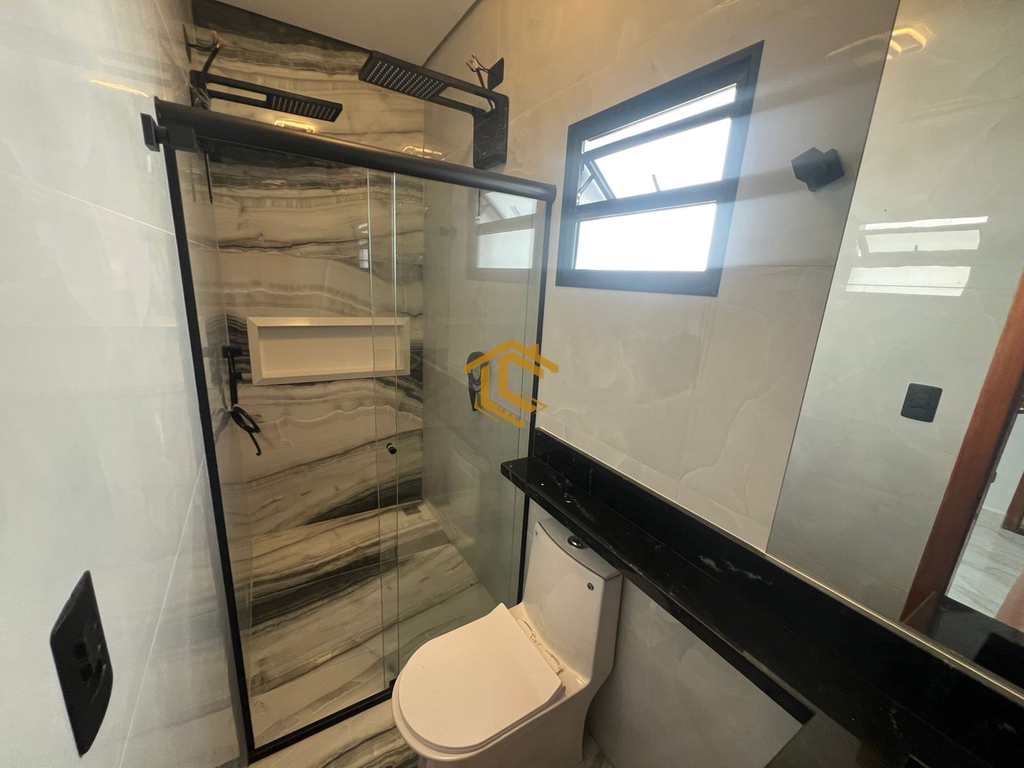 Casa em Praia Grande, no bairro Real