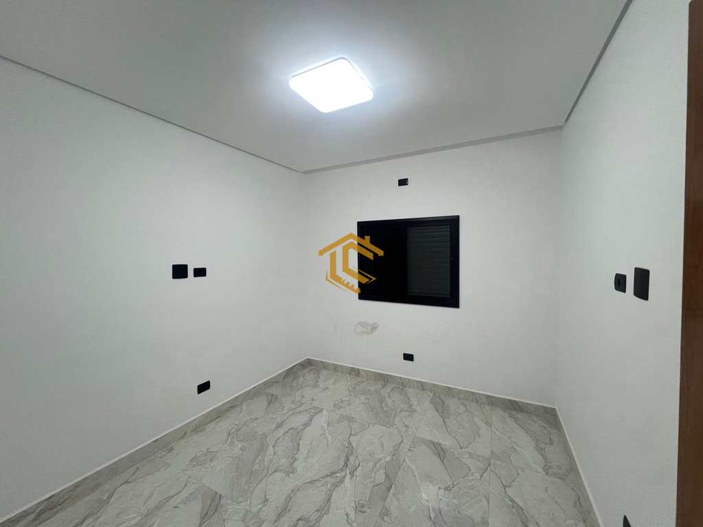 Casa em Praia Grande, no bairro Real