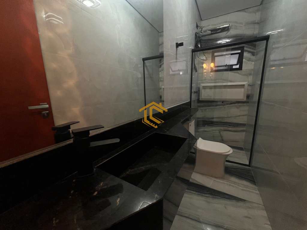 Casa em Praia Grande, no bairro Real