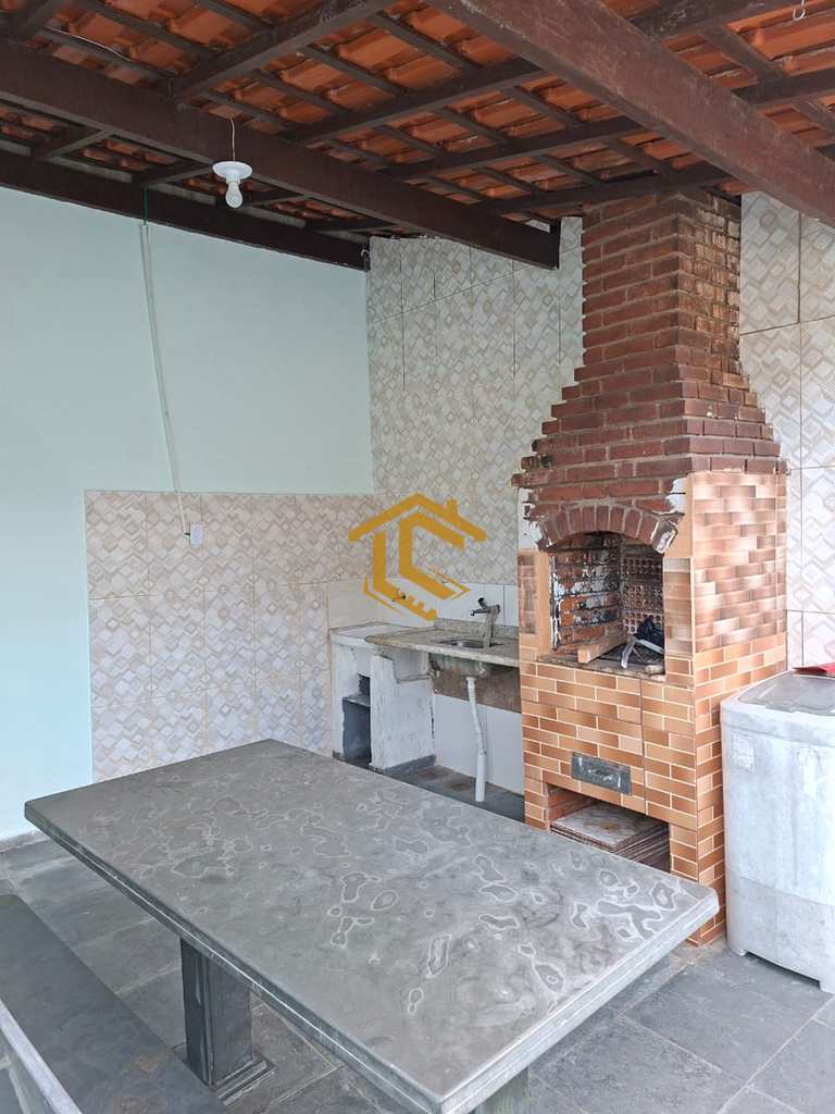 Casa em Praia Grande, no bairro Balneário Maracanã