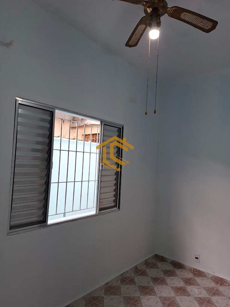 Casa em Praia Grande, no bairro Balneário Maracanã