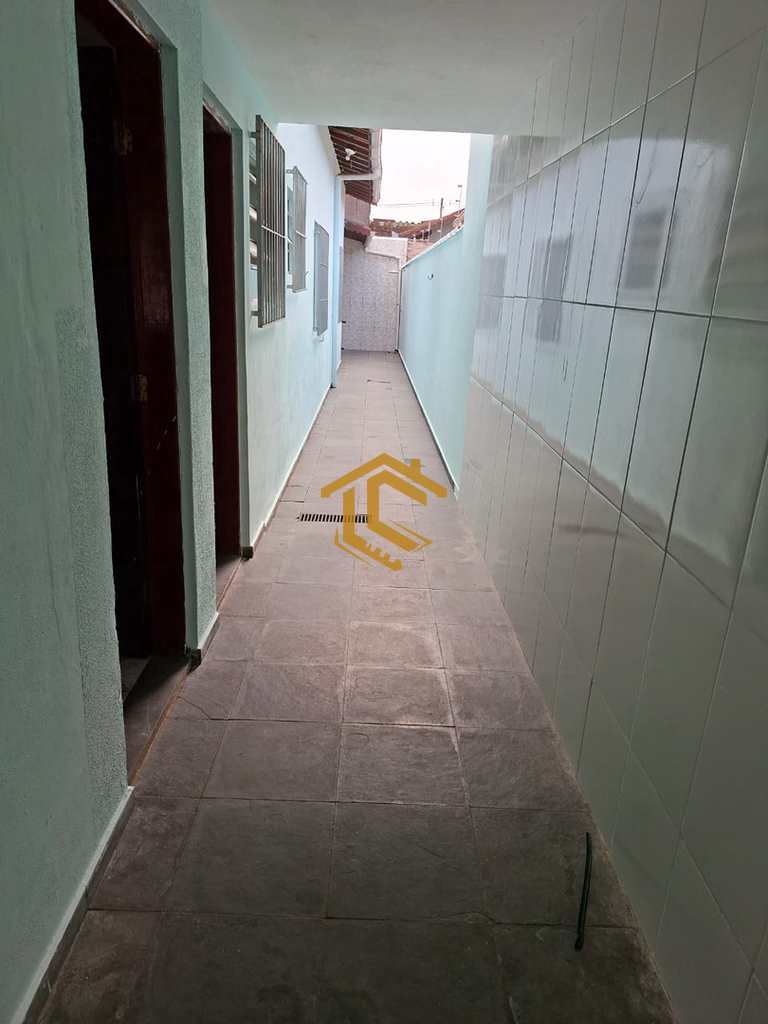 Casa em Praia Grande, no bairro Balneário Maracanã