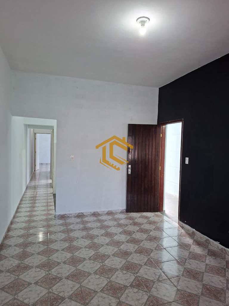 Casa em Praia Grande, no bairro Balneário Maracanã