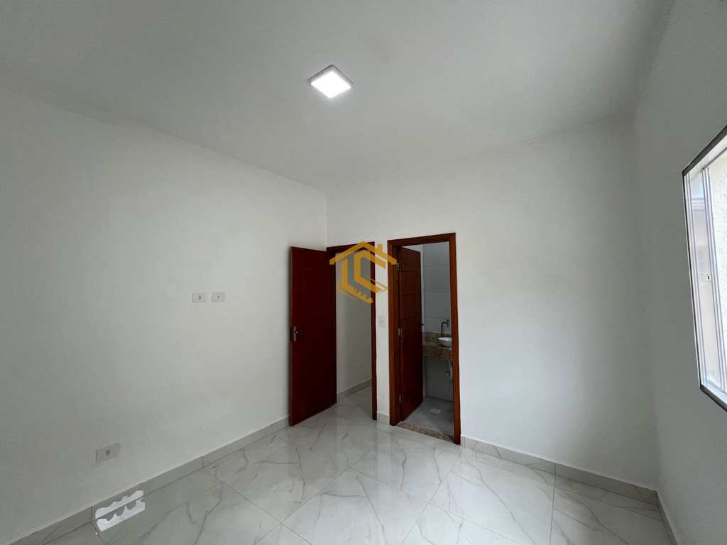 Casa em Praia Grande, no bairro Caiçara