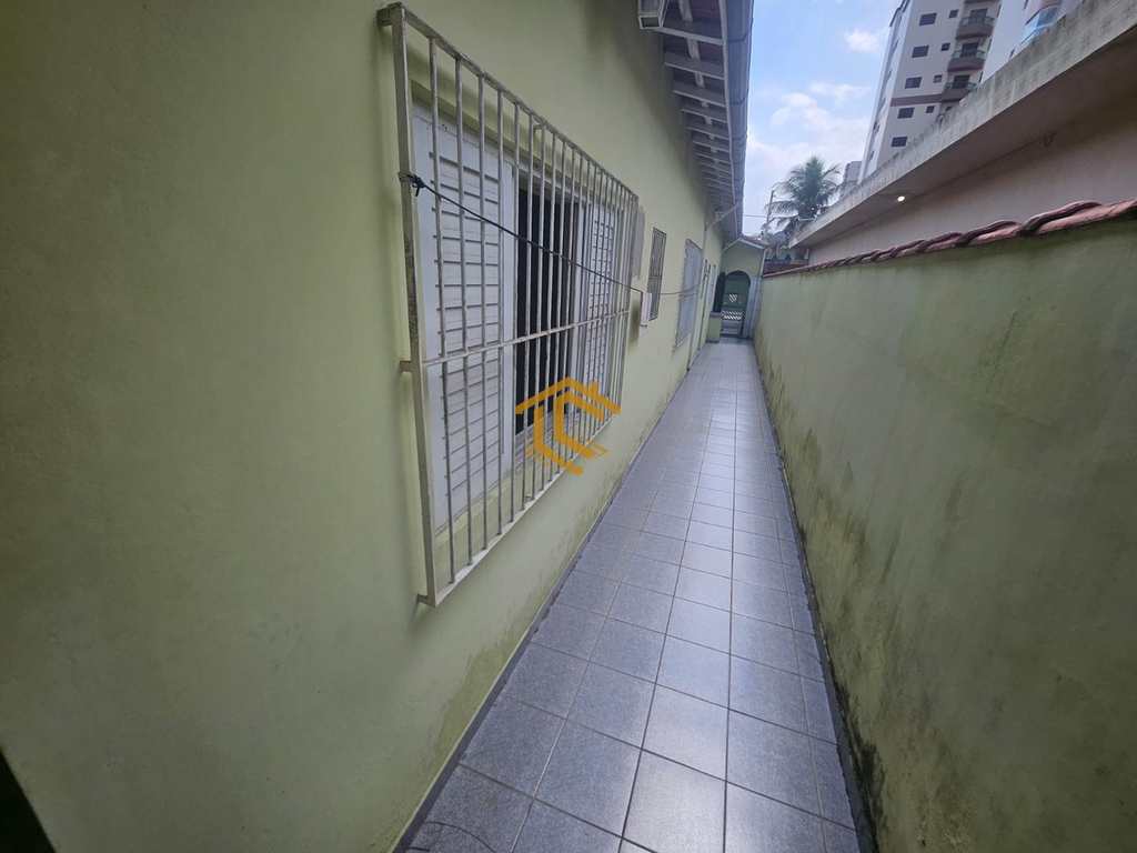 Casa em Praia Grande, no bairro Aviação