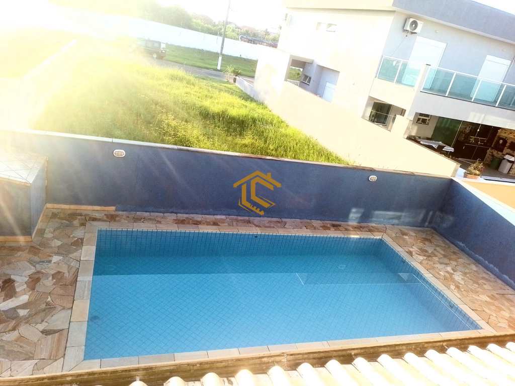 Casa em Peruíbe, no bairro Centro