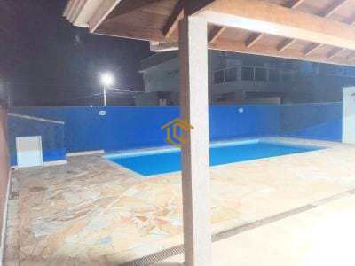 Casa em Peruíbe, no bairro Centro