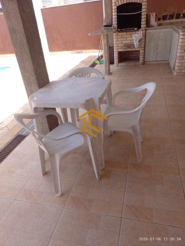 Casa em Peruíbe, no bairro Centro