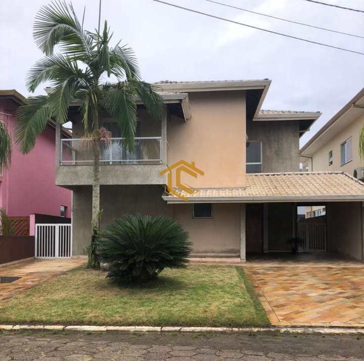Casa em Peruíbe, no bairro Centro