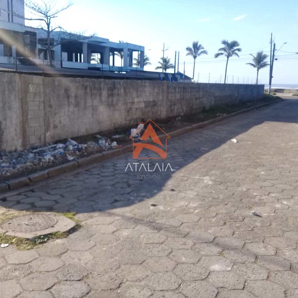Terreno em Mongaguá, no bairro Centro