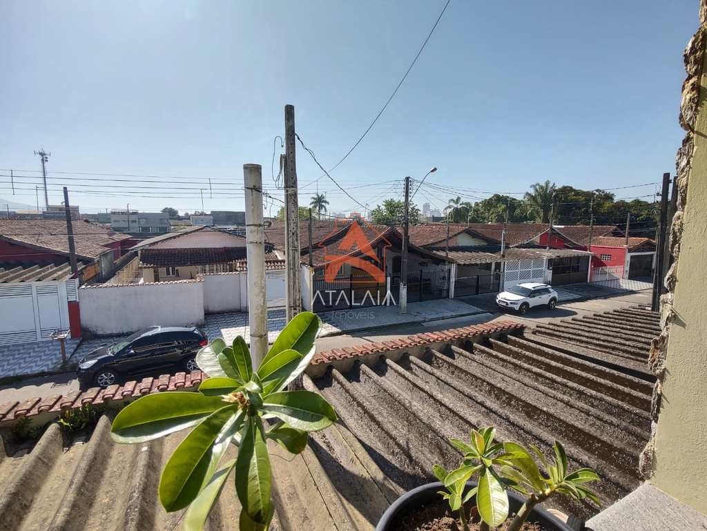 Casa em Praia Grande, no bairro Real