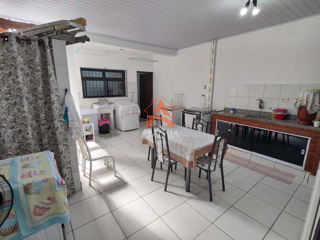 Casa em Praia Grande, no bairro Real