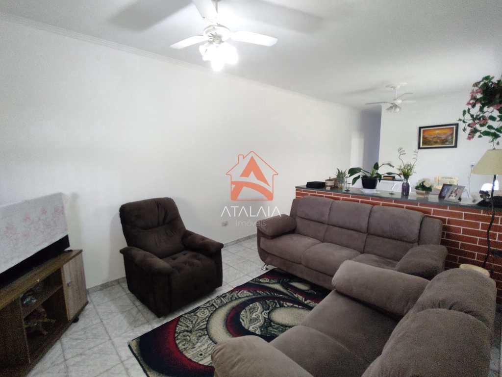 Casa em Praia Grande, no bairro Real