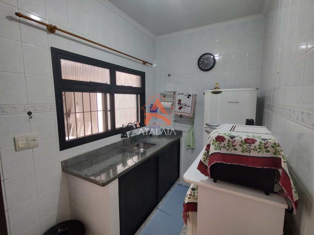 Casa em Praia Grande, no bairro Real