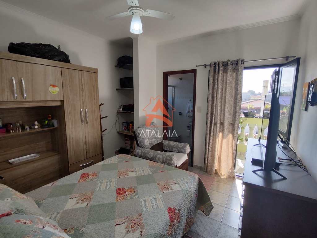 Casa em Praia Grande, no bairro Real
