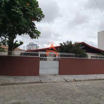 Casa em Mongaguá, bairro Jardim Praia Grande