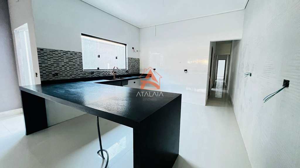 Casa em Praia Grande, no bairro Caiçara
