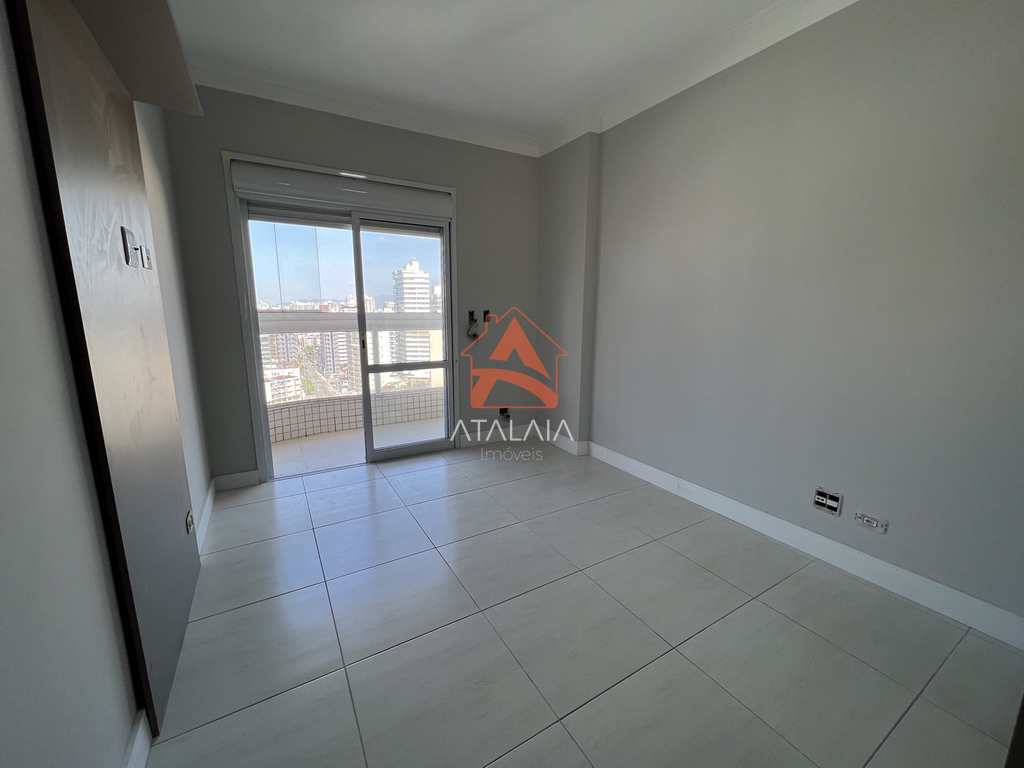 Apartamento em Praia Grande, no bairro Boqueirão