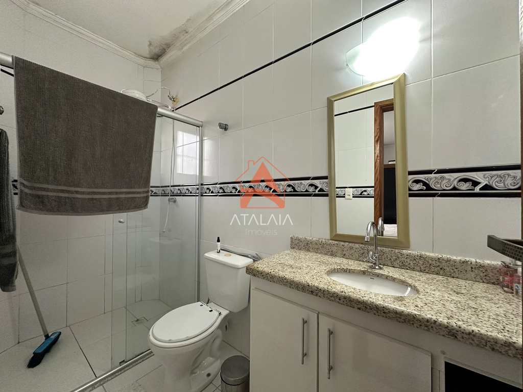 Casa em Praia Grande, no bairro Guilhermina
