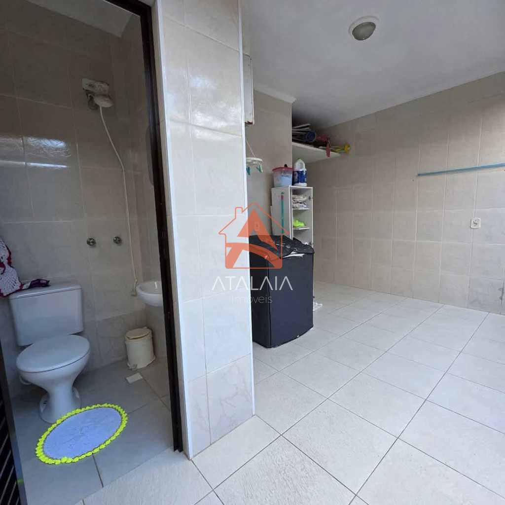 Casa em Praia Grande, no bairro Solemar