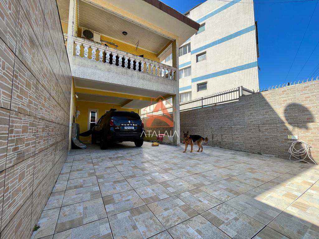 Casa em Praia Grande, no bairro Solemar