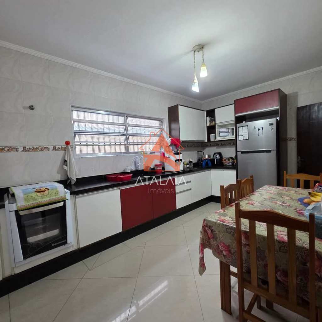 Casa em Praia Grande, no bairro Solemar