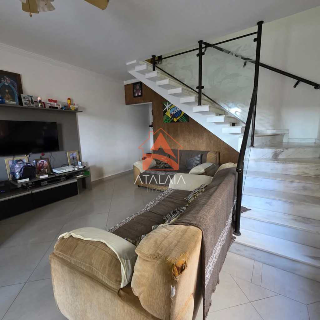 Casa em Praia Grande, no bairro Solemar