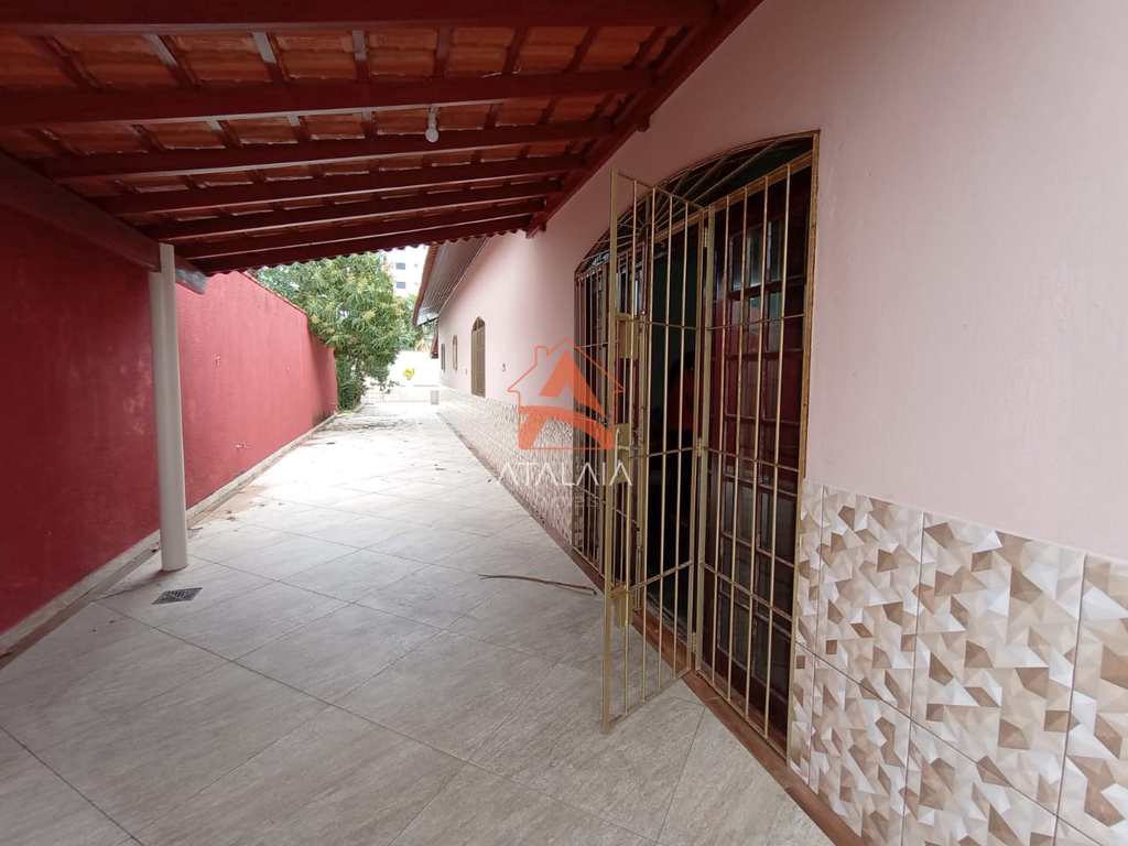 Casa em Praia Grande, no bairro Solemar