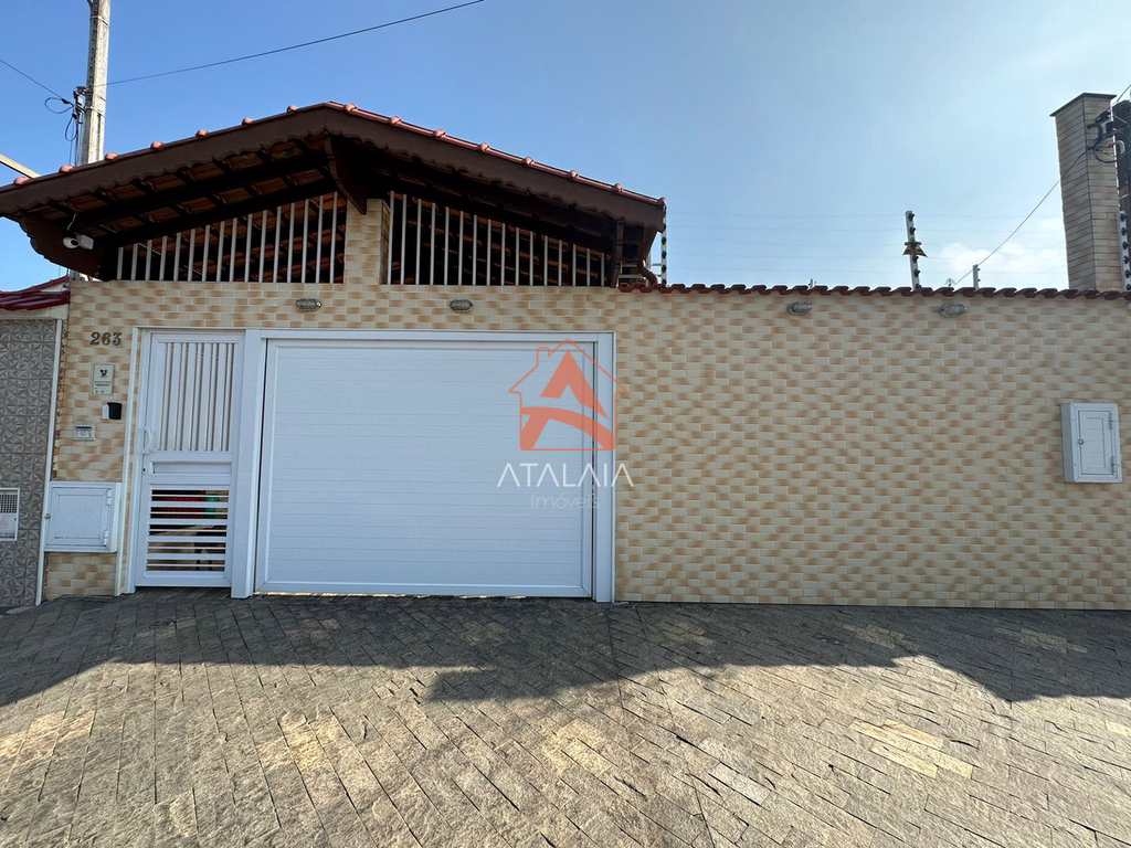 Casa em Praia Grande, no bairro Real