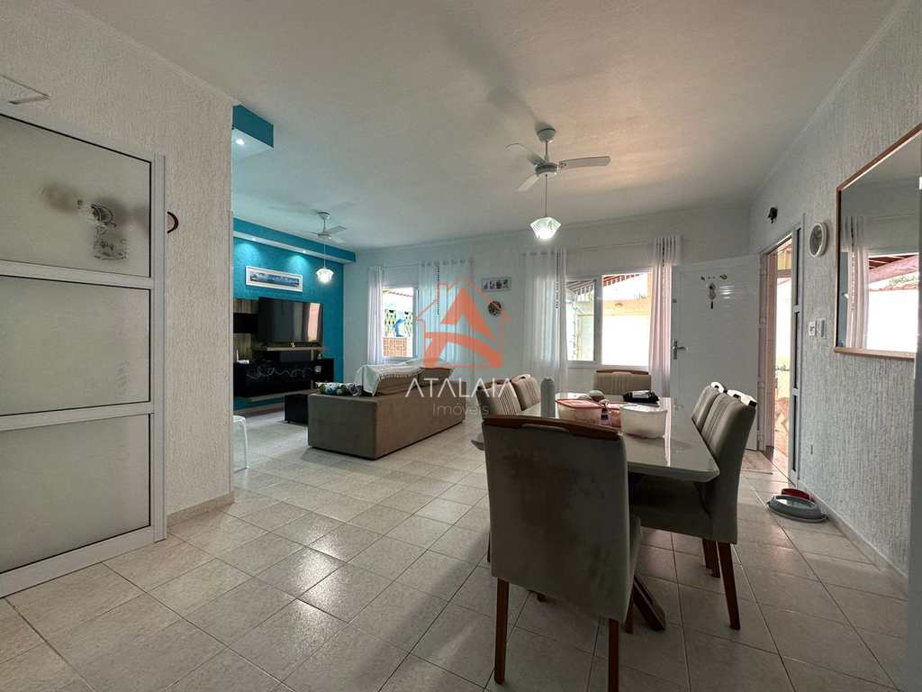 Casa em Praia Grande, no bairro Real