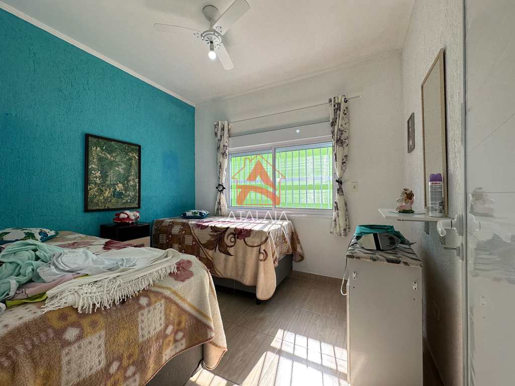 Casa em Praia Grande, no bairro Real