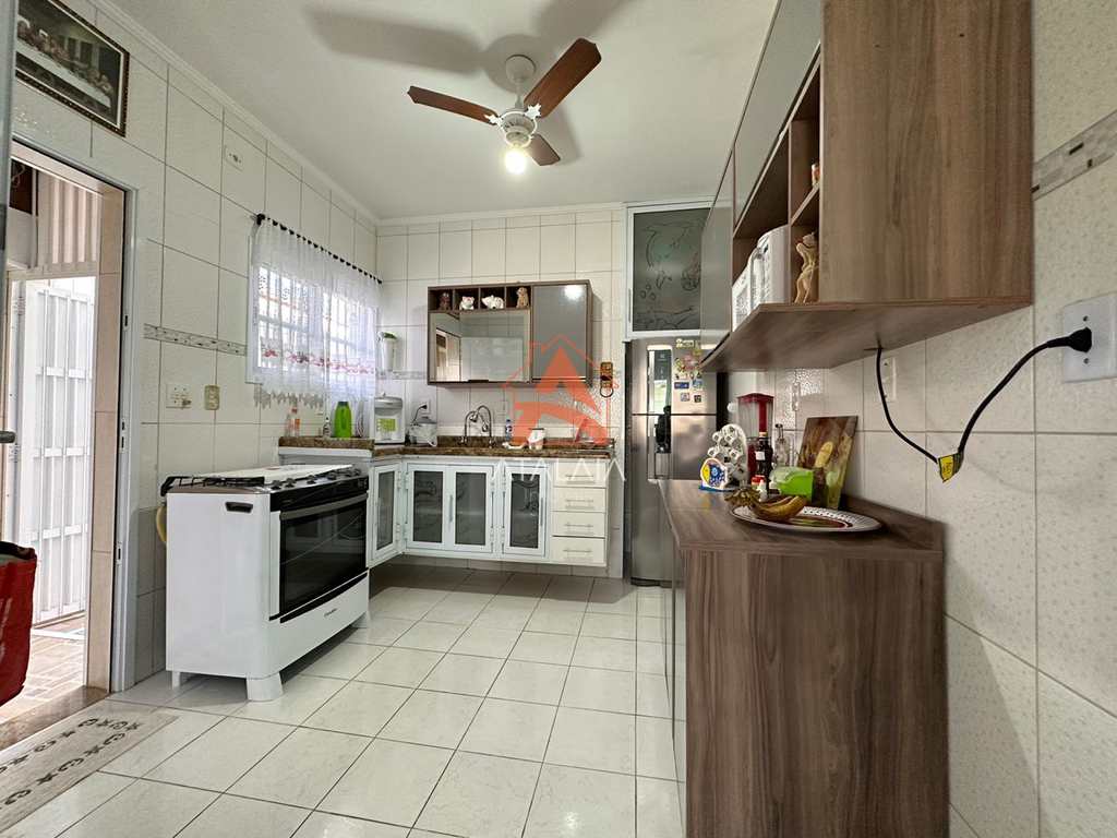 Casa em Praia Grande, no bairro Real