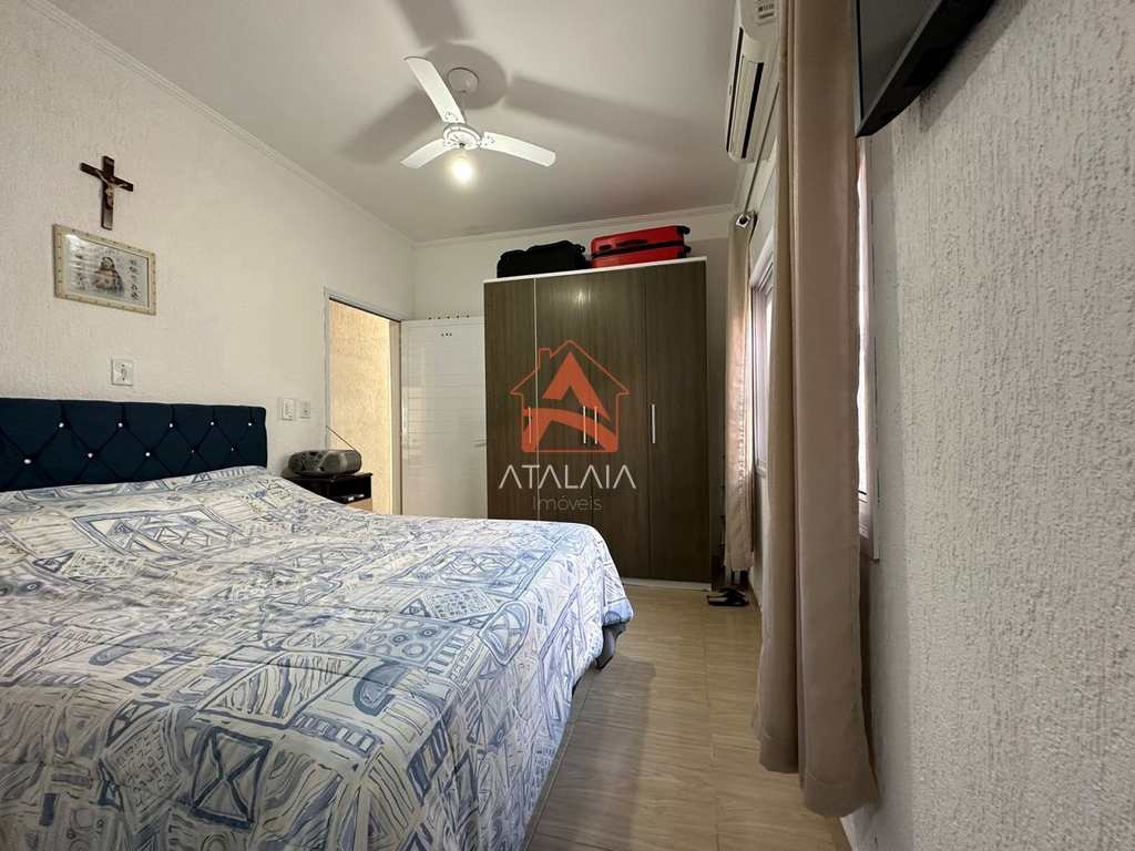 Casa em Praia Grande, no bairro Real