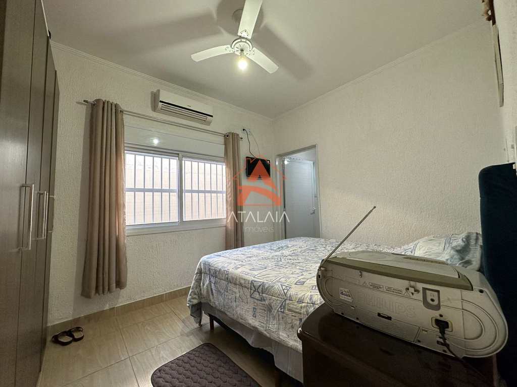 Casa em Praia Grande, no bairro Real