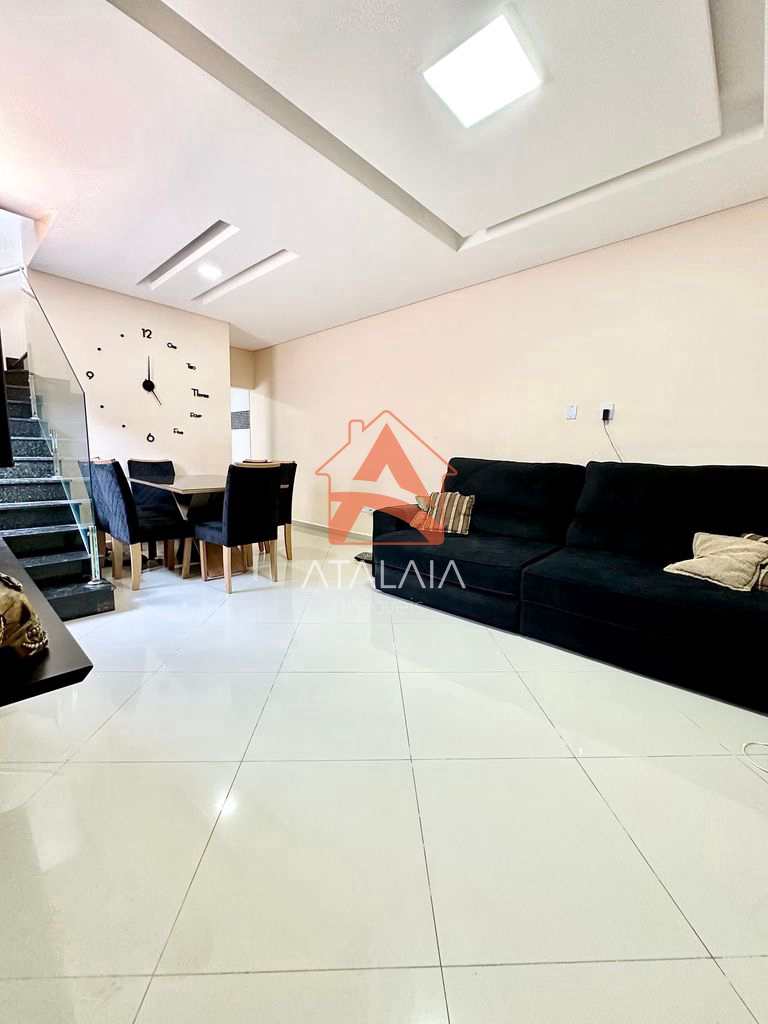 Casa em Praia Grande, no bairro Mirim