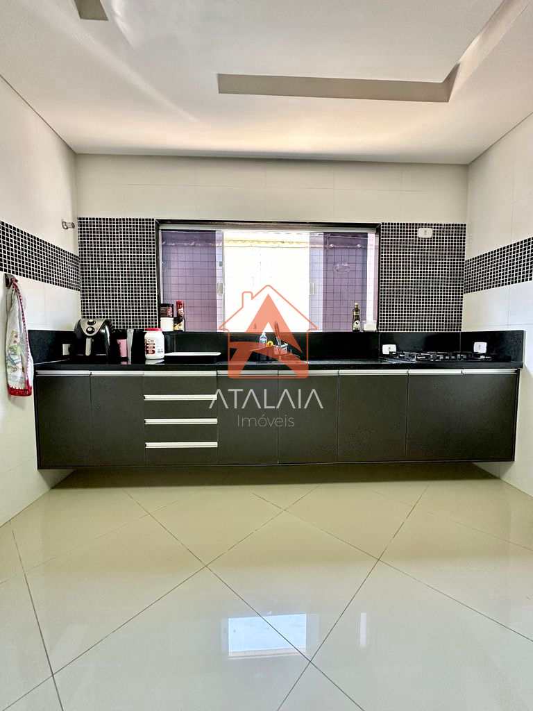 Casa em Praia Grande, no bairro Mirim