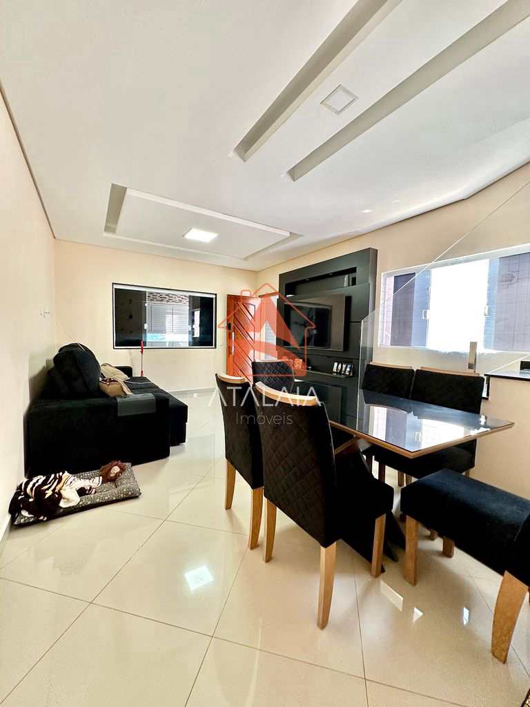 Casa em Praia Grande, no bairro Mirim