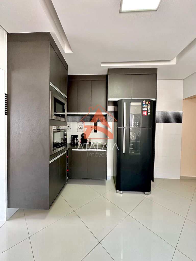 Casa em Praia Grande, no bairro Mirim