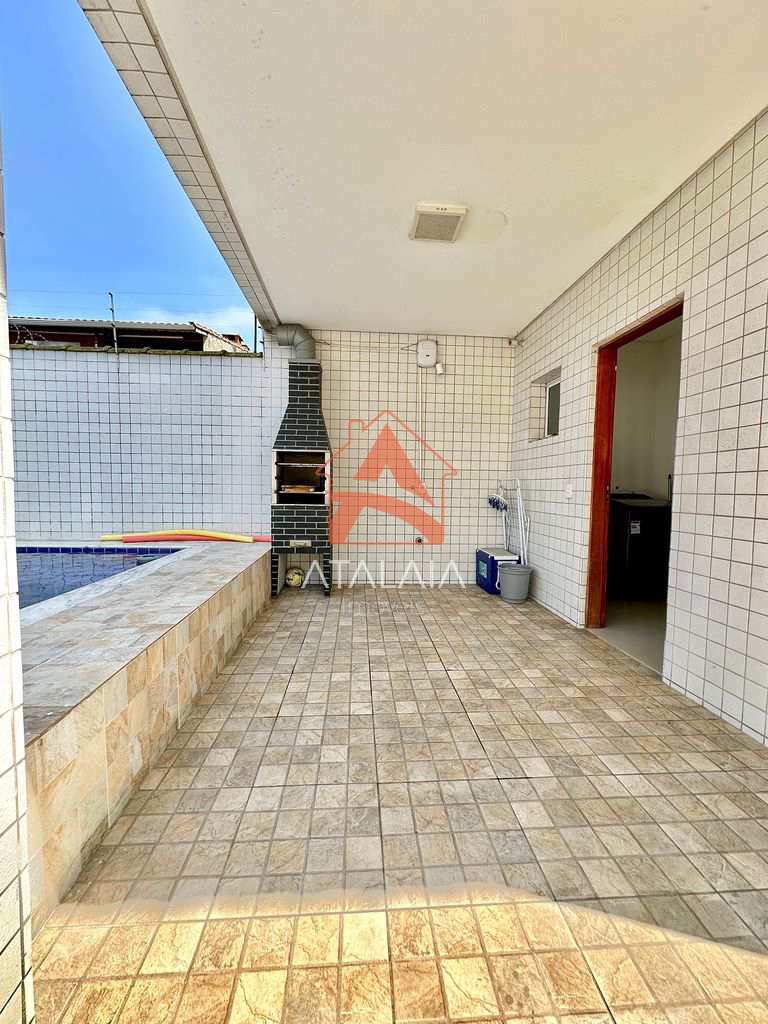 Casa em Praia Grande, no bairro Mirim
