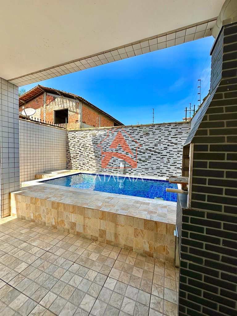 Casa em Praia Grande, no bairro Mirim