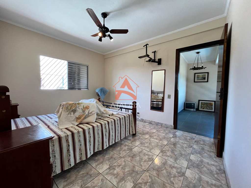 Casa em Praia Grande, no bairro Flórida