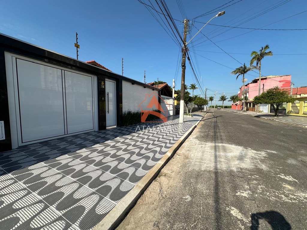 Casa em Praia Grande, no bairro Solemar