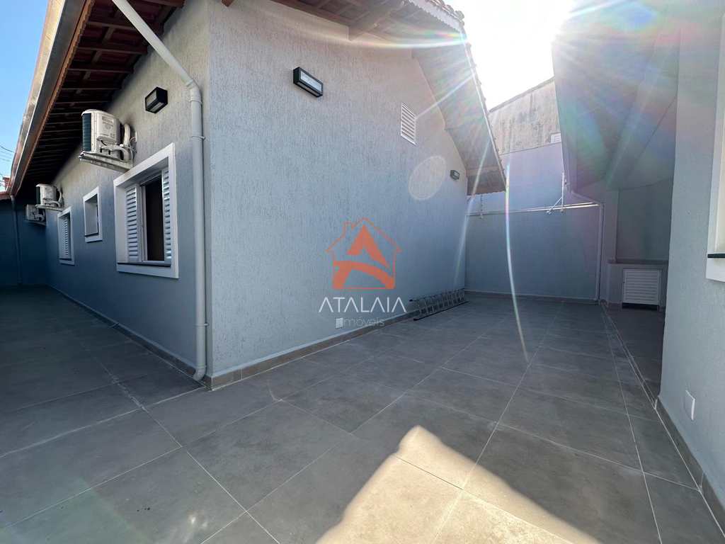 Casa em Praia Grande, no bairro Solemar