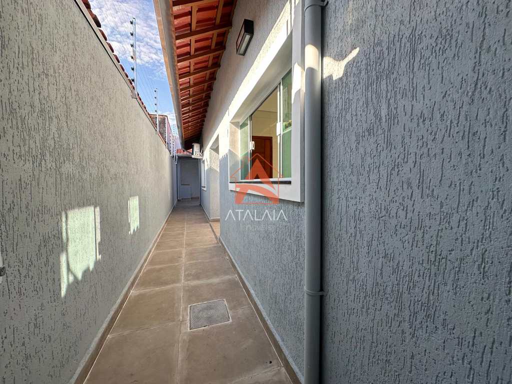 Casa em Praia Grande, no bairro Solemar