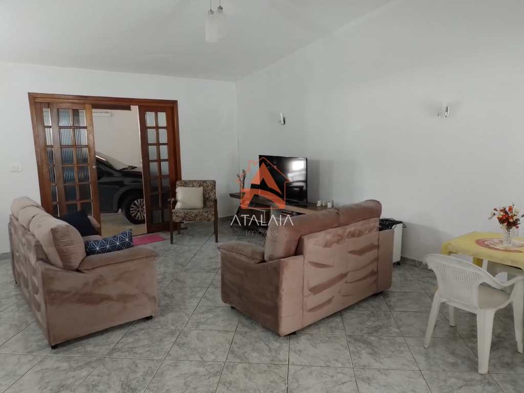 Casa em Praia Grande, no bairro Maracanã