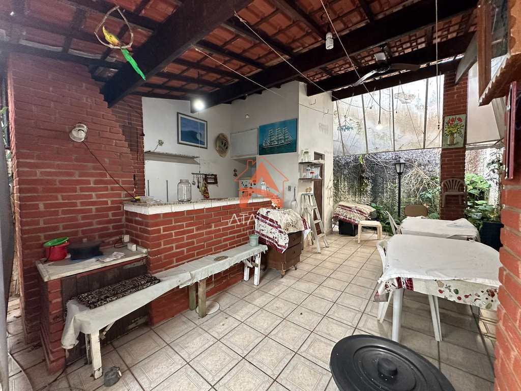Casa em Praia Grande, no bairro Real