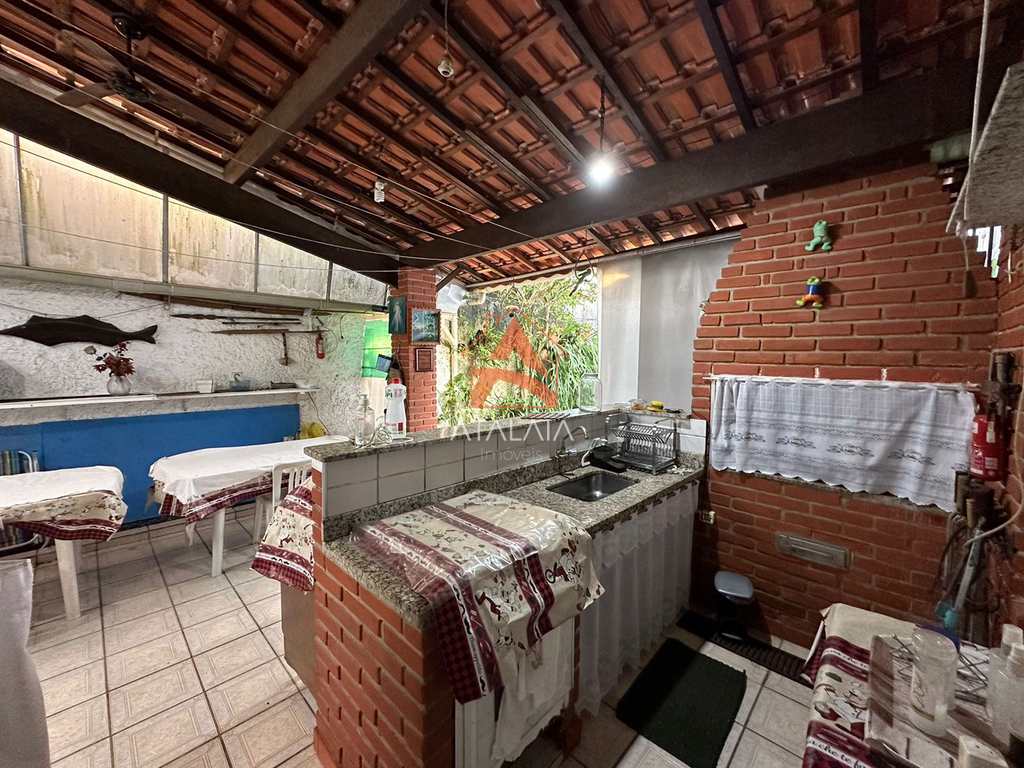 Casa em Praia Grande, no bairro Real