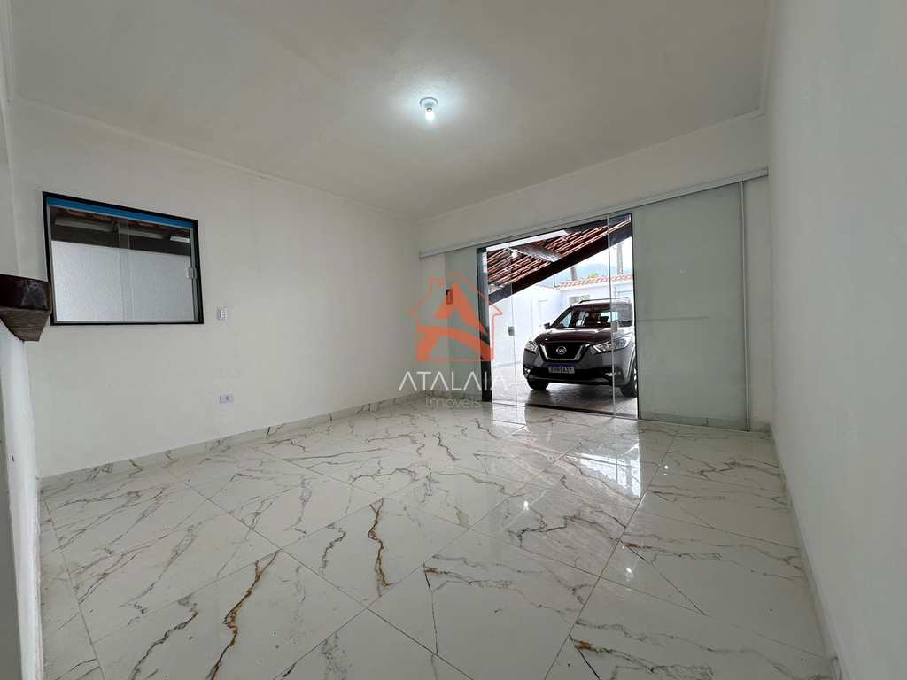Casa em Praia Grande, no bairro Real