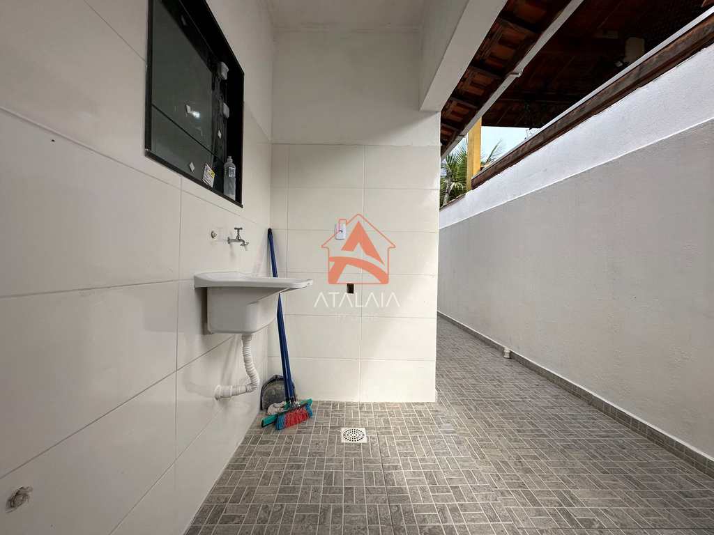 Casa em Praia Grande, no bairro Real
