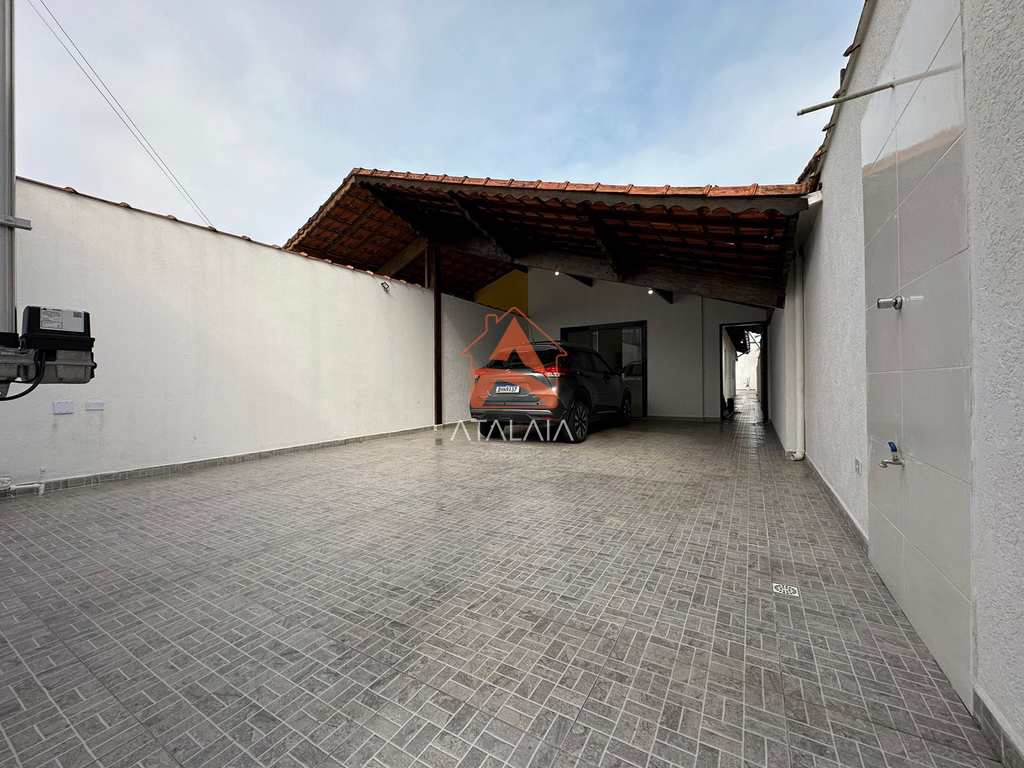 Casa em Praia Grande, no bairro Real